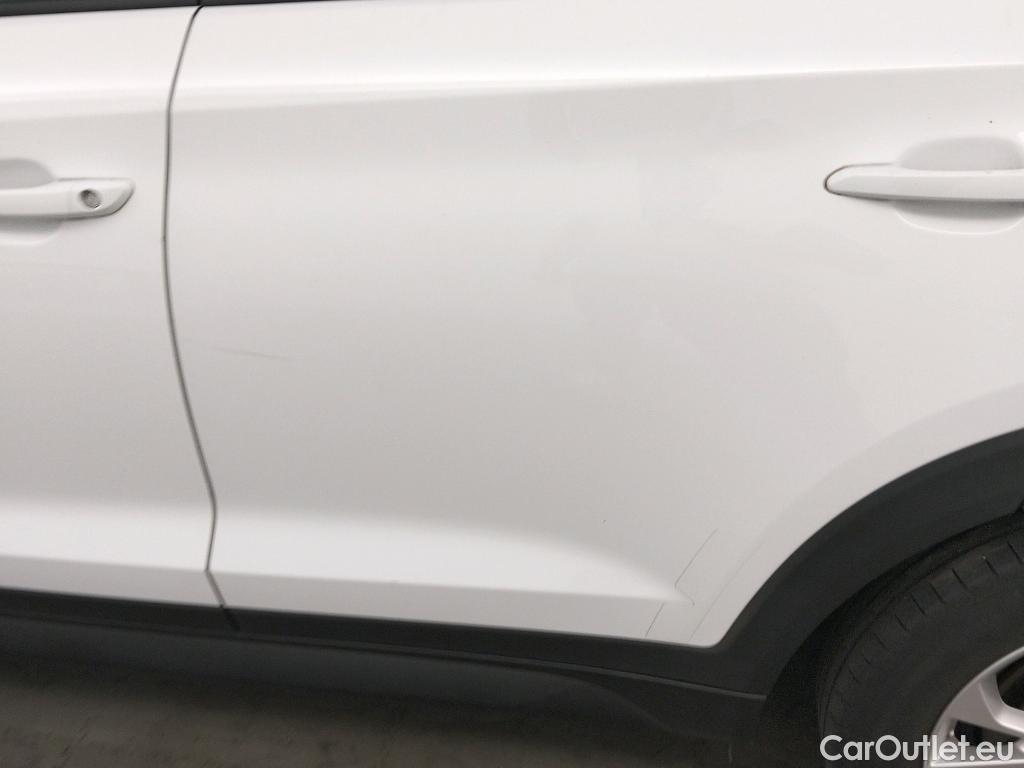  Hyundai  Tucson HYUNDAI  / 2018 / 5P / todoterreno 1.6 CRDI 85kW (116CV) 48V SLE Sky 4X2(SL)(SP) #15