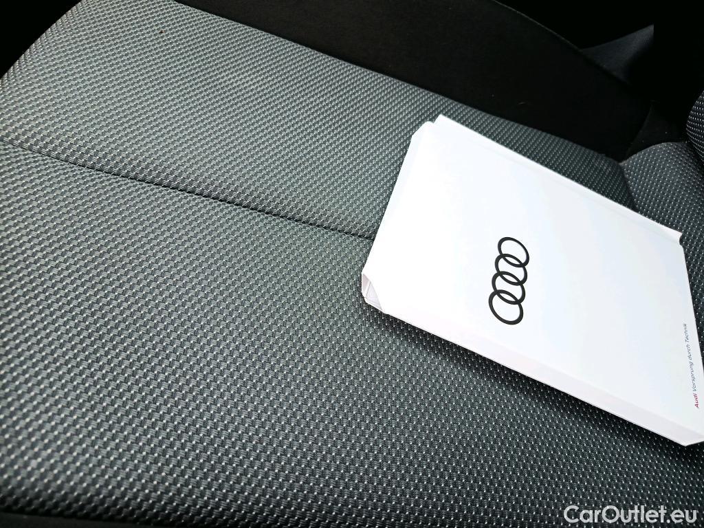  Audi  Q2 AUDI  / 2016 / 5P / todoterreno Design 30 TFSI 85kW (116CV) #14