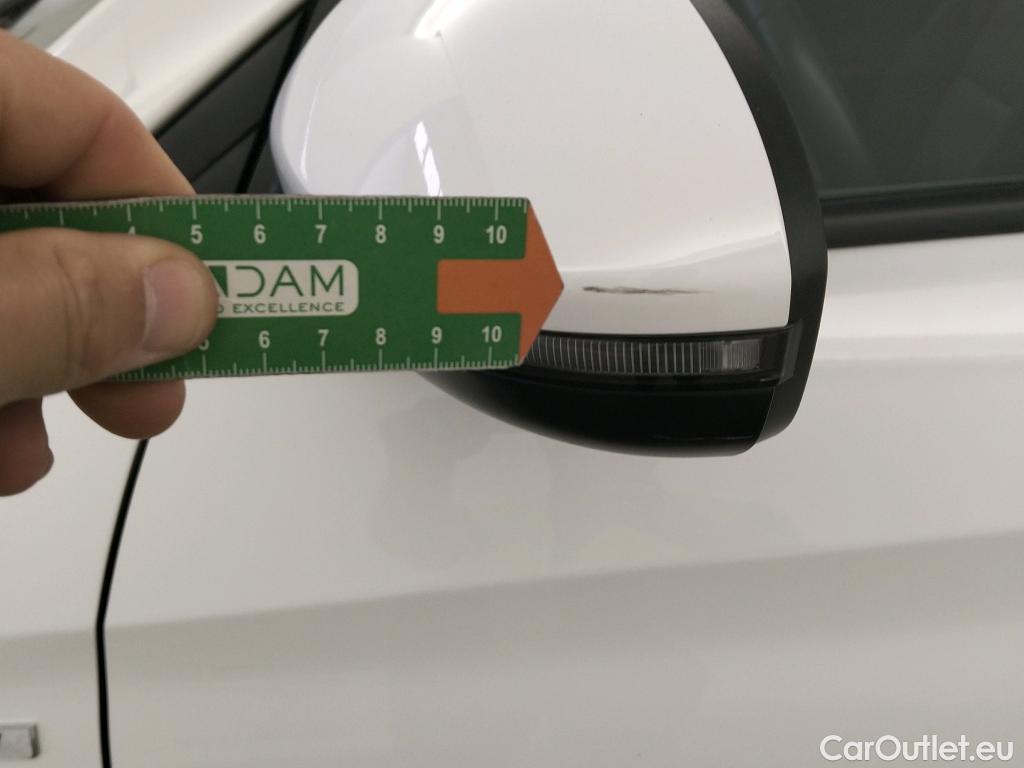  Hyundai  Tucson HYUNDAI  / 2018 / 5P / todoterreno 1.6 CRDI 85kW (116CV) 48V SLE Sky 4X2(SL)(SP) #34