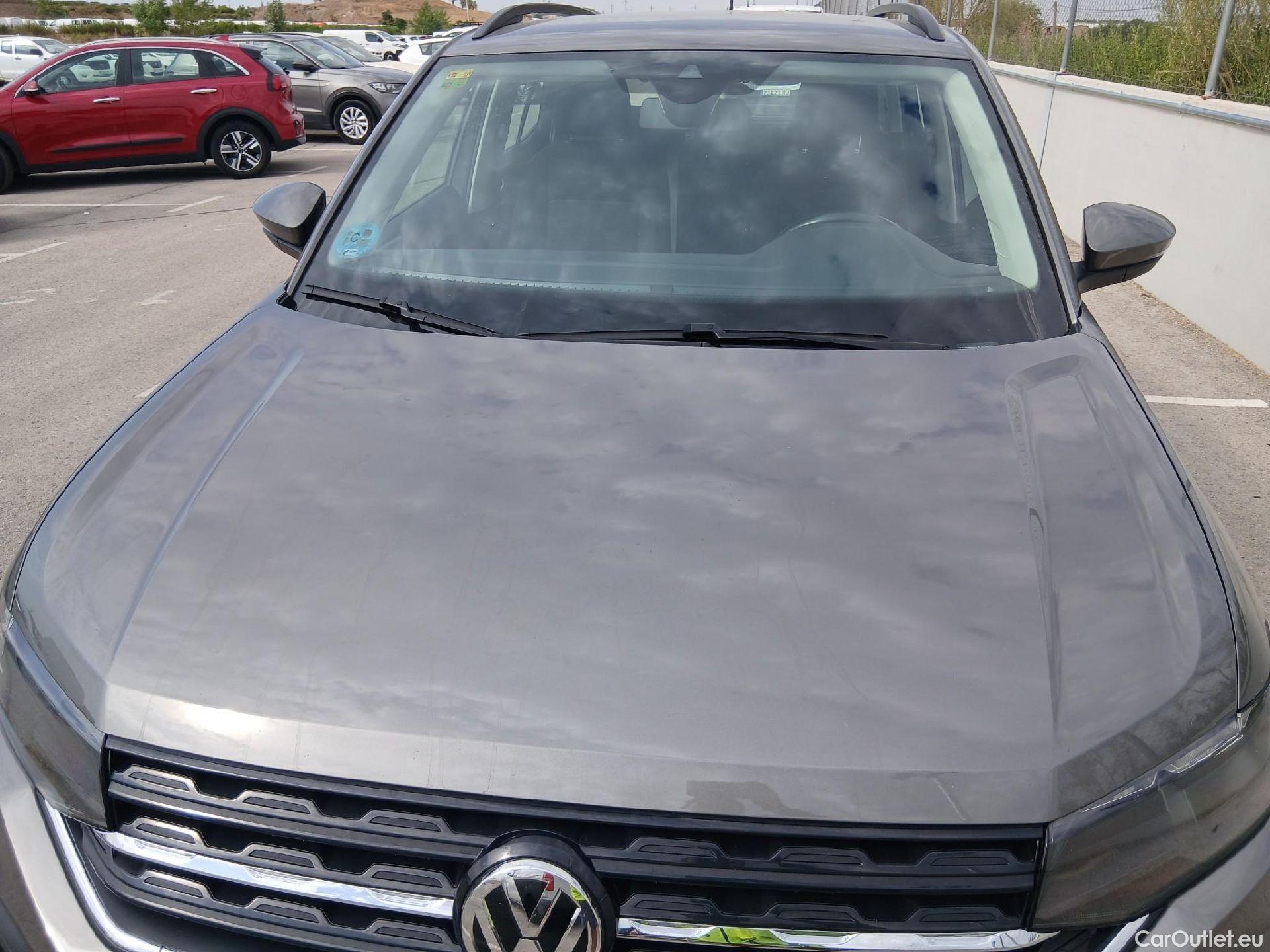  Volkswagen  T-CROSS VOLKSWAGEN  / 2018 / 5P / todoterreno Advance 1.0 TSI 85kW (115CV) DSG (AC) #3
