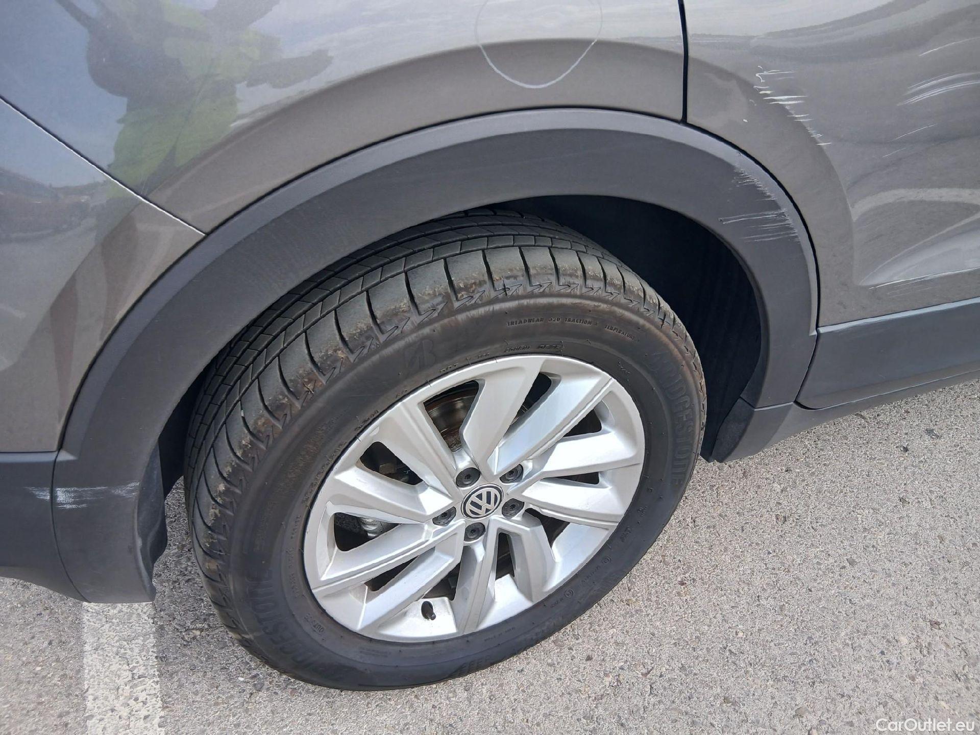  Volkswagen  T-CROSS VOLKSWAGEN  / 2018 / 5P / todoterreno Advance 1.0 TSI 85kW (115CV) DSG (AC) #48