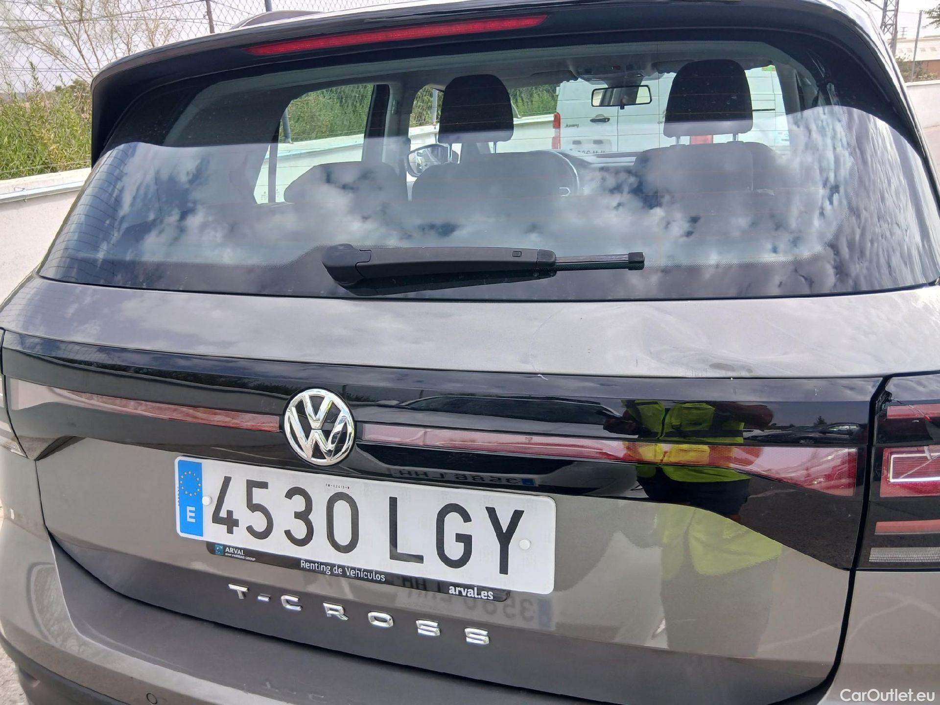  Volkswagen  T-CROSS VOLKSWAGEN  / 2018 / 5P / todoterreno Advance 1.0 TSI 85kW (115CV) DSG (AC) #34