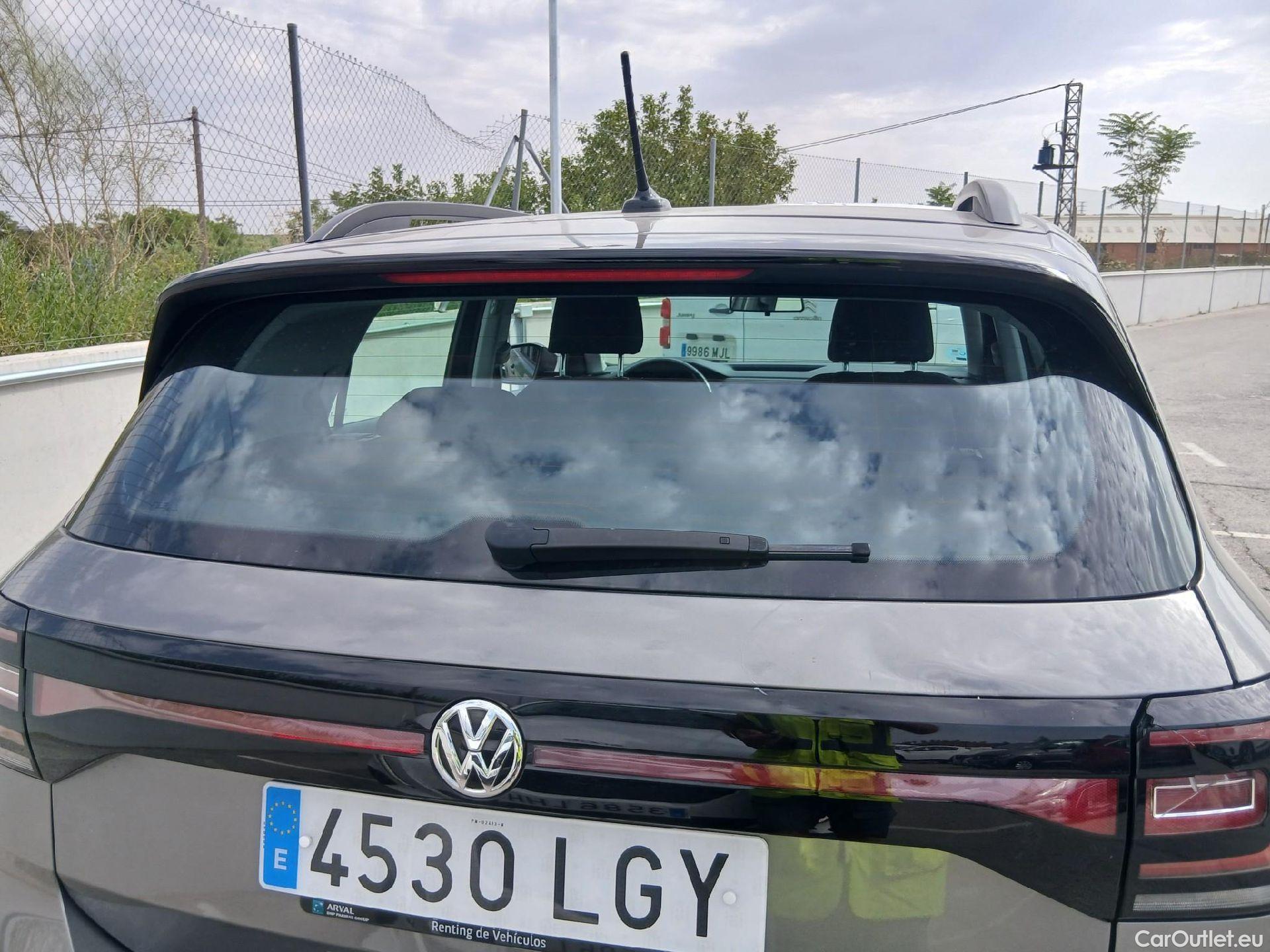  Volkswagen  T-CROSS VOLKSWAGEN  / 2018 / 5P / todoterreno Advance 1.0 TSI 85kW (115CV) DSG (AC) #32