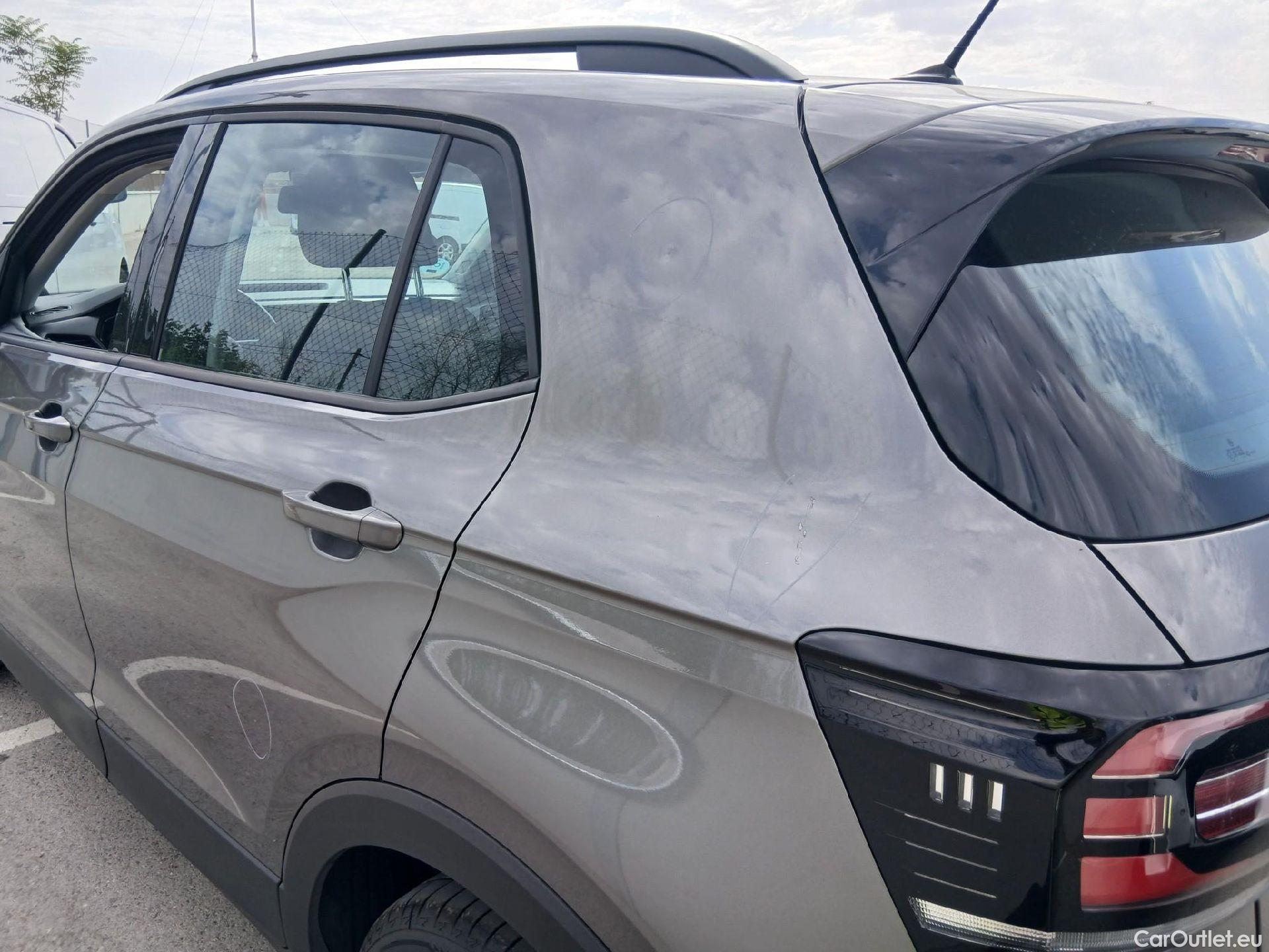  Volkswagen  T-CROSS VOLKSWAGEN  / 2018 / 5P / todoterreno Advance 1.0 TSI 85kW (115CV) DSG (AC) #29