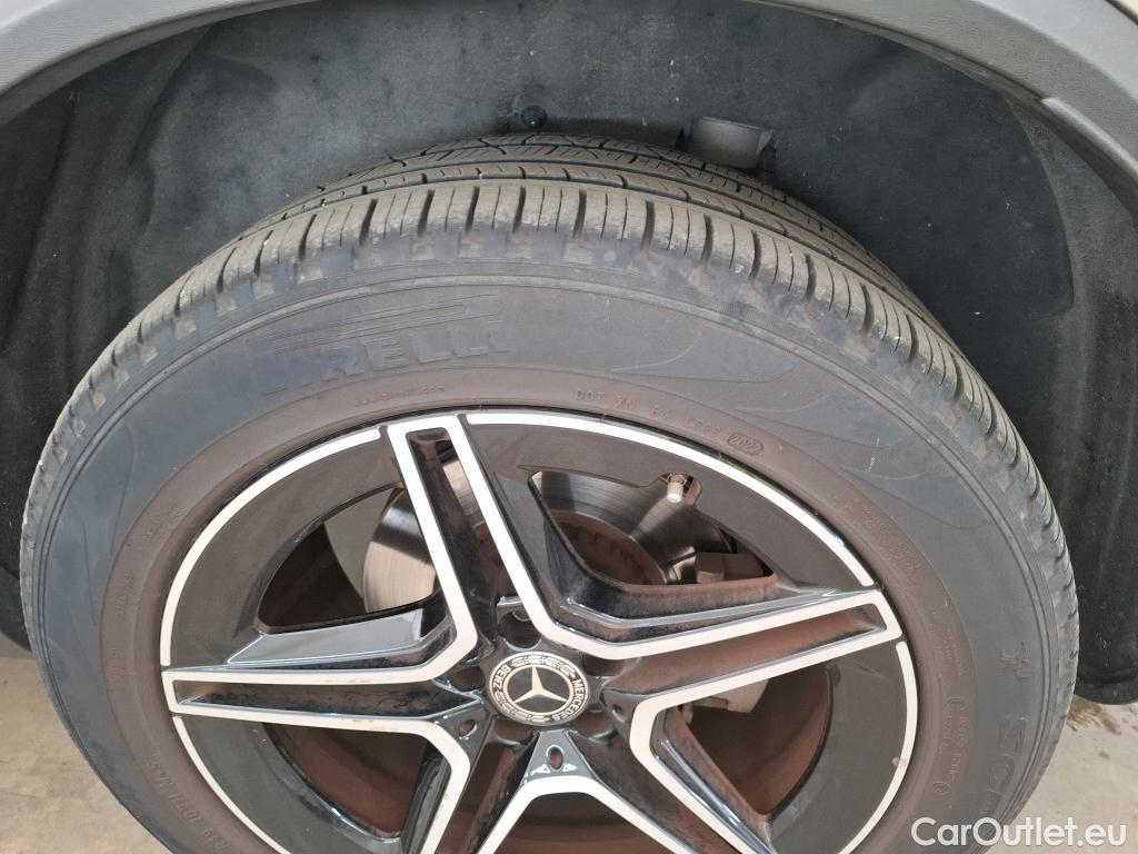  Mercedes  G-Klasee MERCEDES-BENZ GLC Coupe / 2019 / 5P / Coupé GLC 300 e Business Line 4Matic #23
