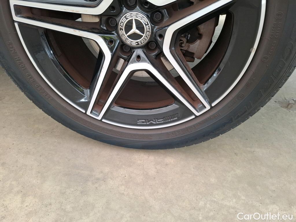  Mercedes  G-Klasee MERCEDES-BENZ GLC Coupe / 2019 / 5P / Coupé GLC 300 e Business Line 4Matic #24