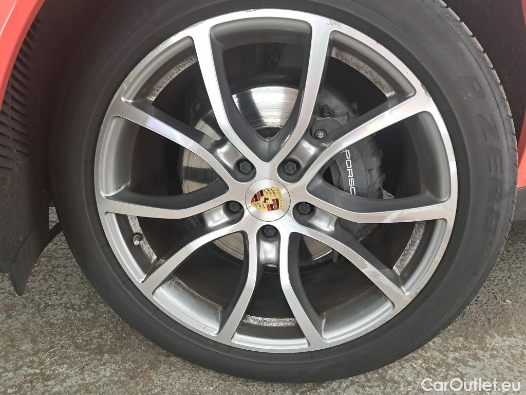  Porsche  Cayenne PORSCHE  Coupé / 2019 / 5P / SUV  E-Hybrid Coupé #2