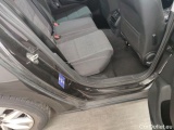  Volkswagen  Passat Volkswagen  Variant 2.0 TDI 90kW DSG Style Business 5d #38