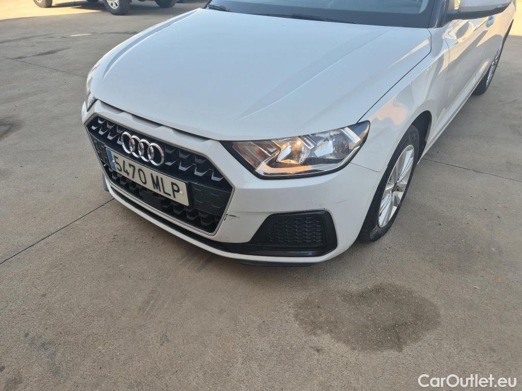  Audi  A1 Sportback AUDI A1 / 2018 / 5P / berlina con portón Sportback Advanced 30 TFSI 81kW (110CV) #28