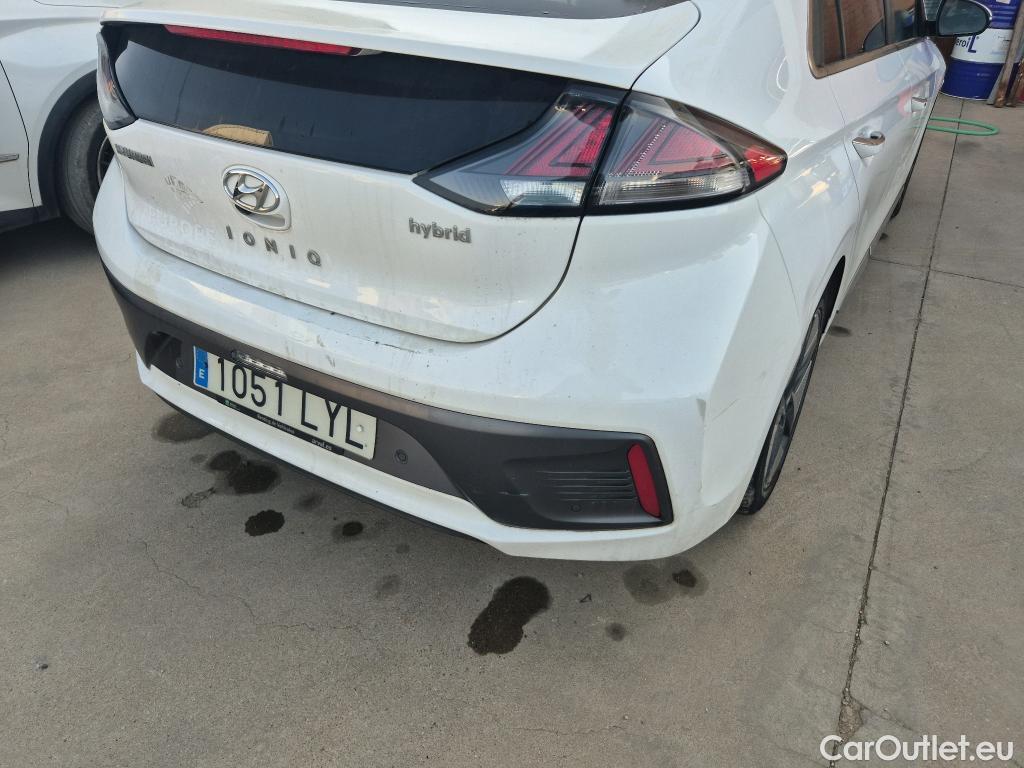  Hyundai   Ioniq HYUNDAI / 2019 / 5P / berlina con portón 1.6 GDI HEV Tecno DCT #20