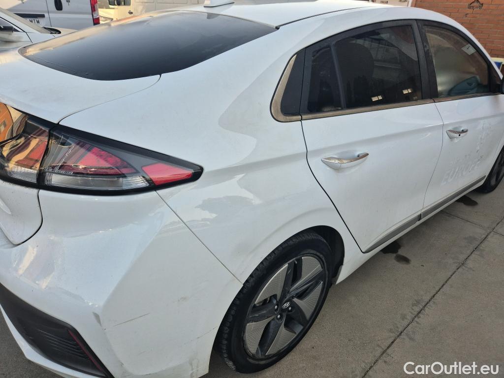  Hyundai   Ioniq HYUNDAI / 2019 / 5P / berlina con portón 1.6 GDI HEV Tecno DCT #7