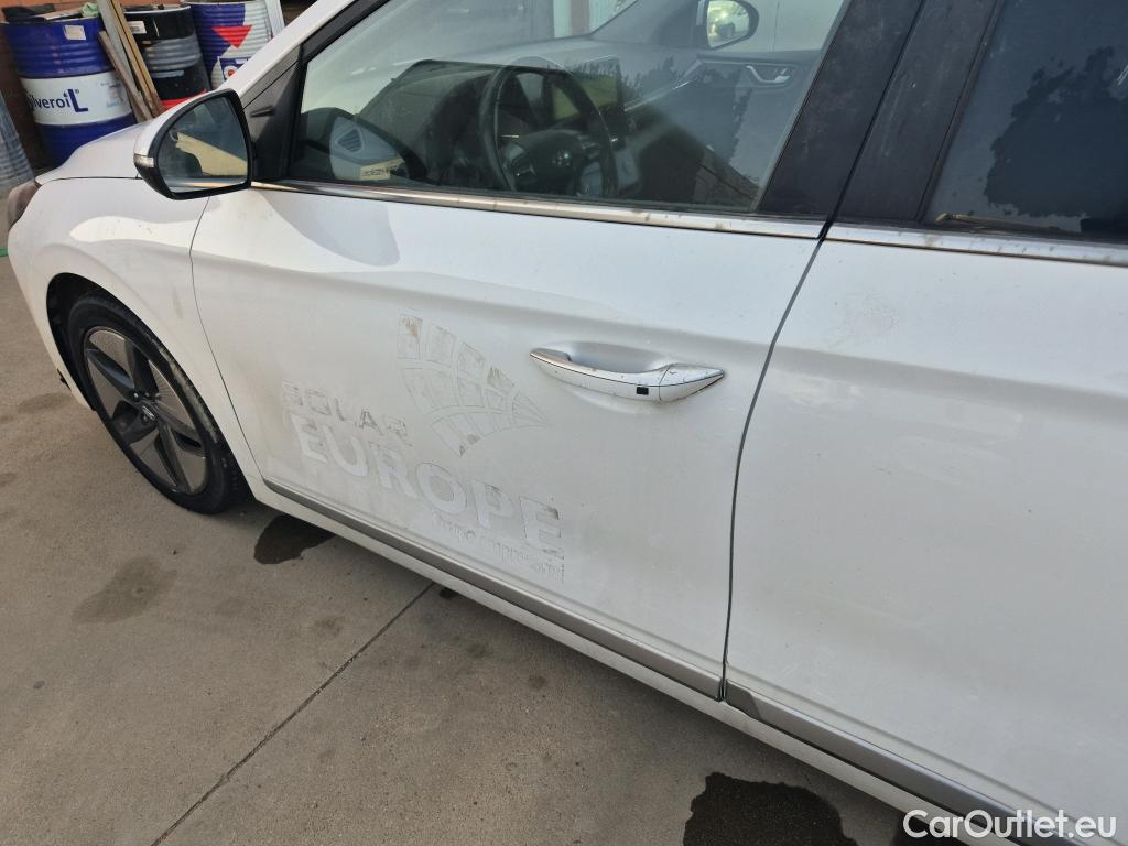  Hyundai   Ioniq HYUNDAI / 2019 / 5P / berlina con portón 1.6 GDI HEV Tecno DCT #29