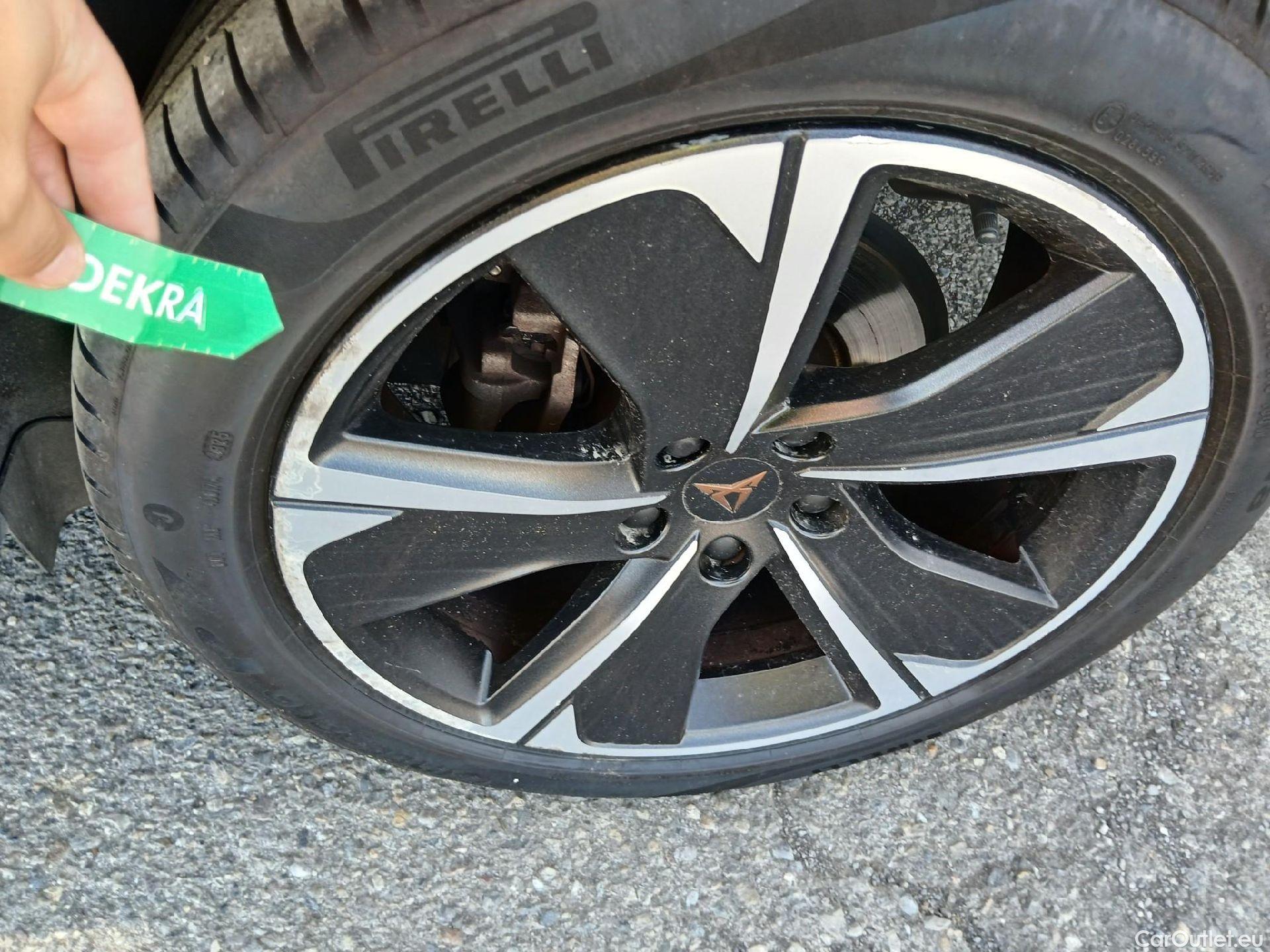  Cupra  Formentor CUPRA  / 2020 / 5P / todoterreno 1.4 e-Hybrid 150kW (204 CV) DSG (AC) #35