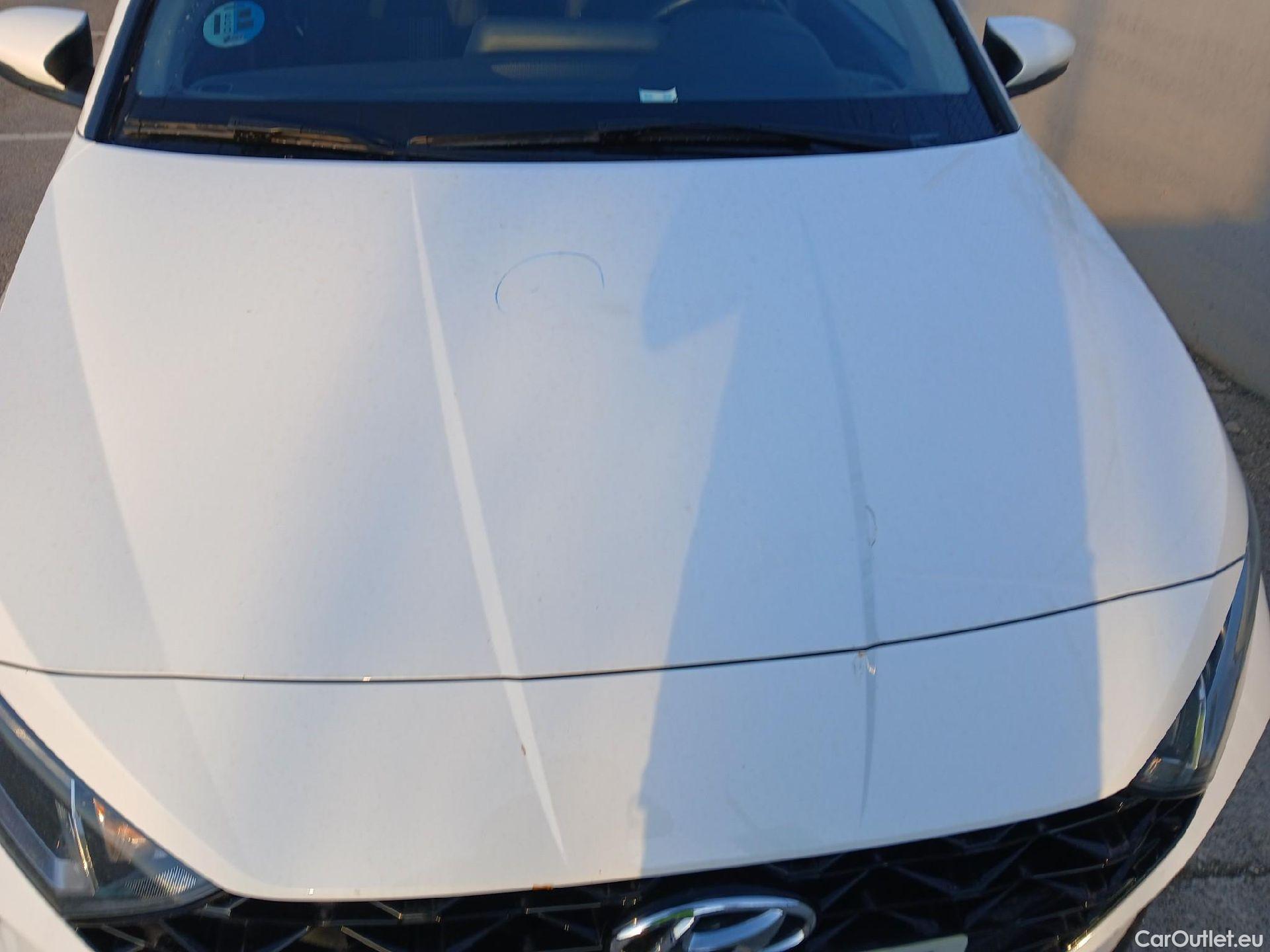  Hyundai  i20 HYUNDAI  / 2020 / 5P / berlina con portón 1.0 TGDI 74kW (100CV) 48V Essence #4