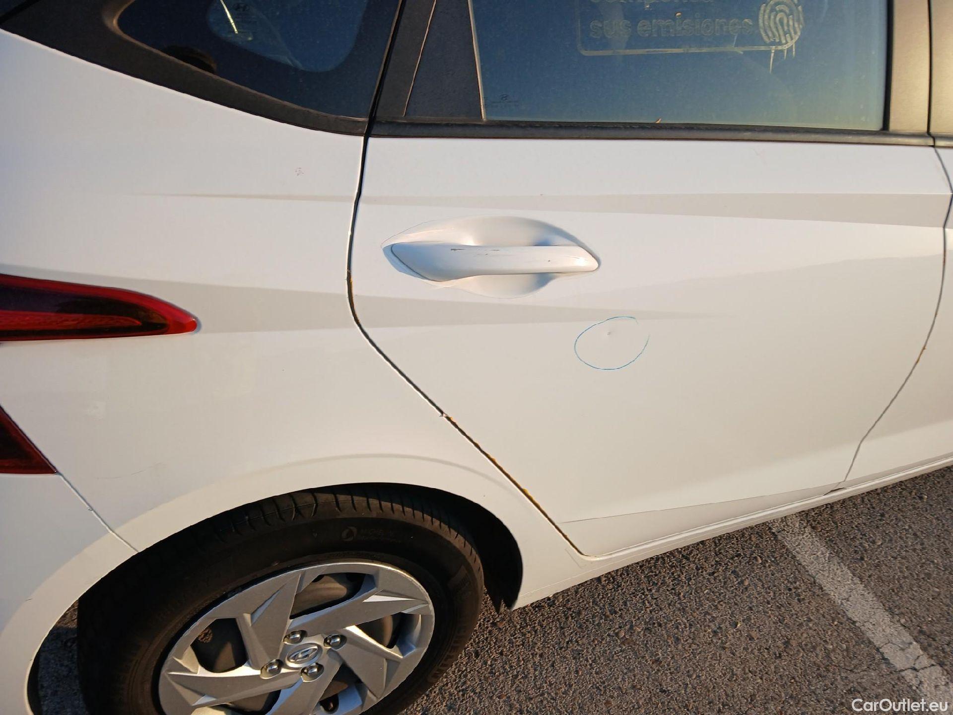  Hyundai  i20 HYUNDAI  / 2020 / 5P / berlina con portón 1.0 TGDI 74kW (100CV) 48V Essence #20