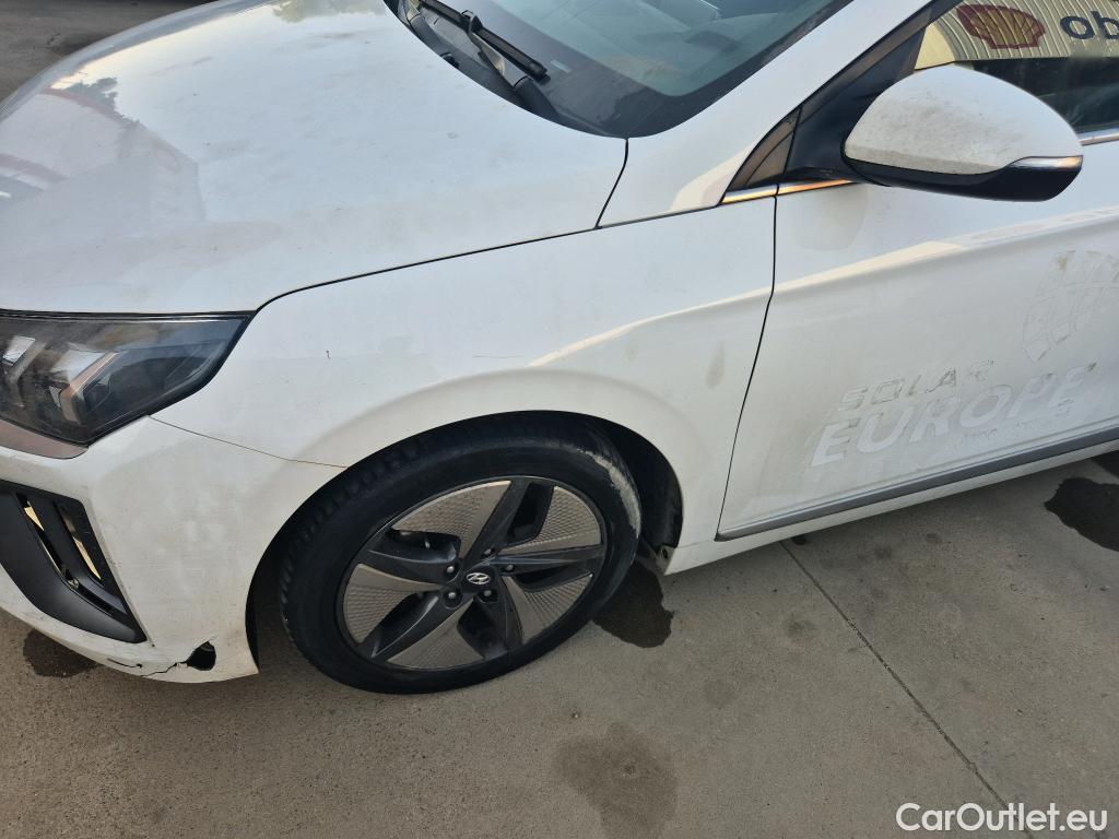  Hyundai   Ioniq HYUNDAI / 2019 / 5P / berlina con portón 1.6 GDI HEV Tecno DCT #31