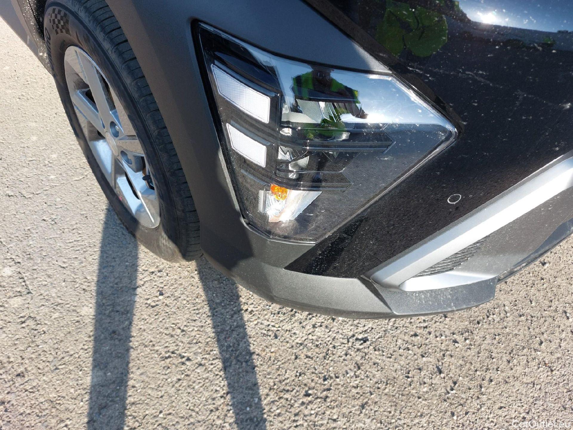  Hyundai  Konna HYUNDAI Kona / 2023 / 5P / todoterreno HEV 1.6GDI 138CV DT Maxx #13