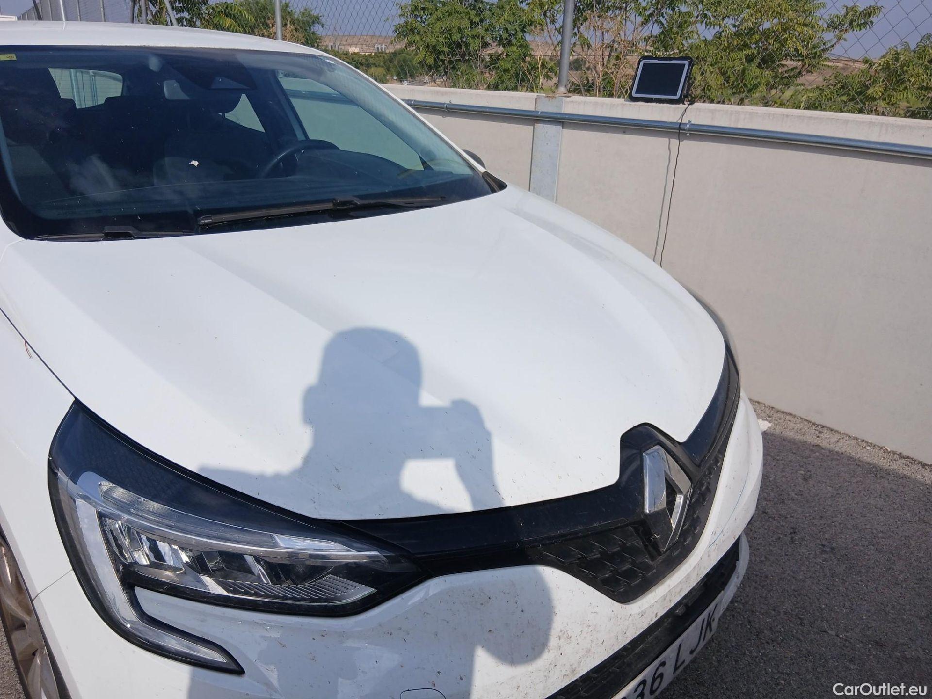  Renault  Clio RENAULT  / 2019 / 5P / berlina con portón Business SCe 53 kW (72CV) #5