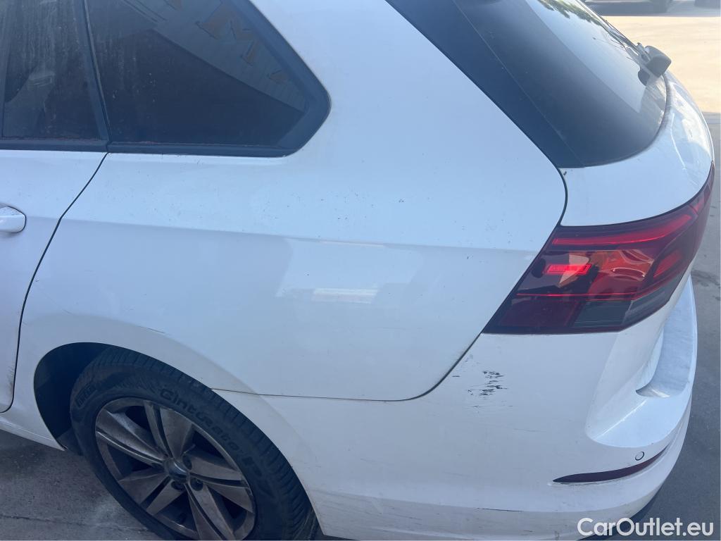  Volkswagen  Golf  VOLKSWAGEN / 2020 / 5P / familiar Life 2.0 TDI 85kW (115CV) DSG Variant #14