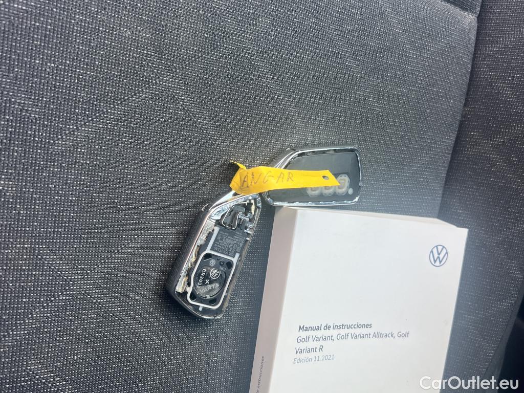  Volkswagen  Golf  VOLKSWAGEN / 2020 / 5P / familiar Life 2.0 TDI 85kW (115CV) DSG Variant #3