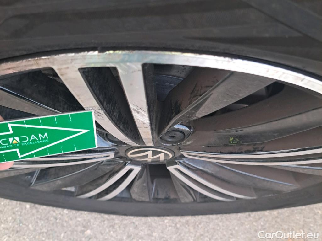  Volkswagen  Tiguan VOLKSWAGEN  / 2020 / 5P / todoterreno Life 2.0 TDI 110kW (150CV) DSG #5