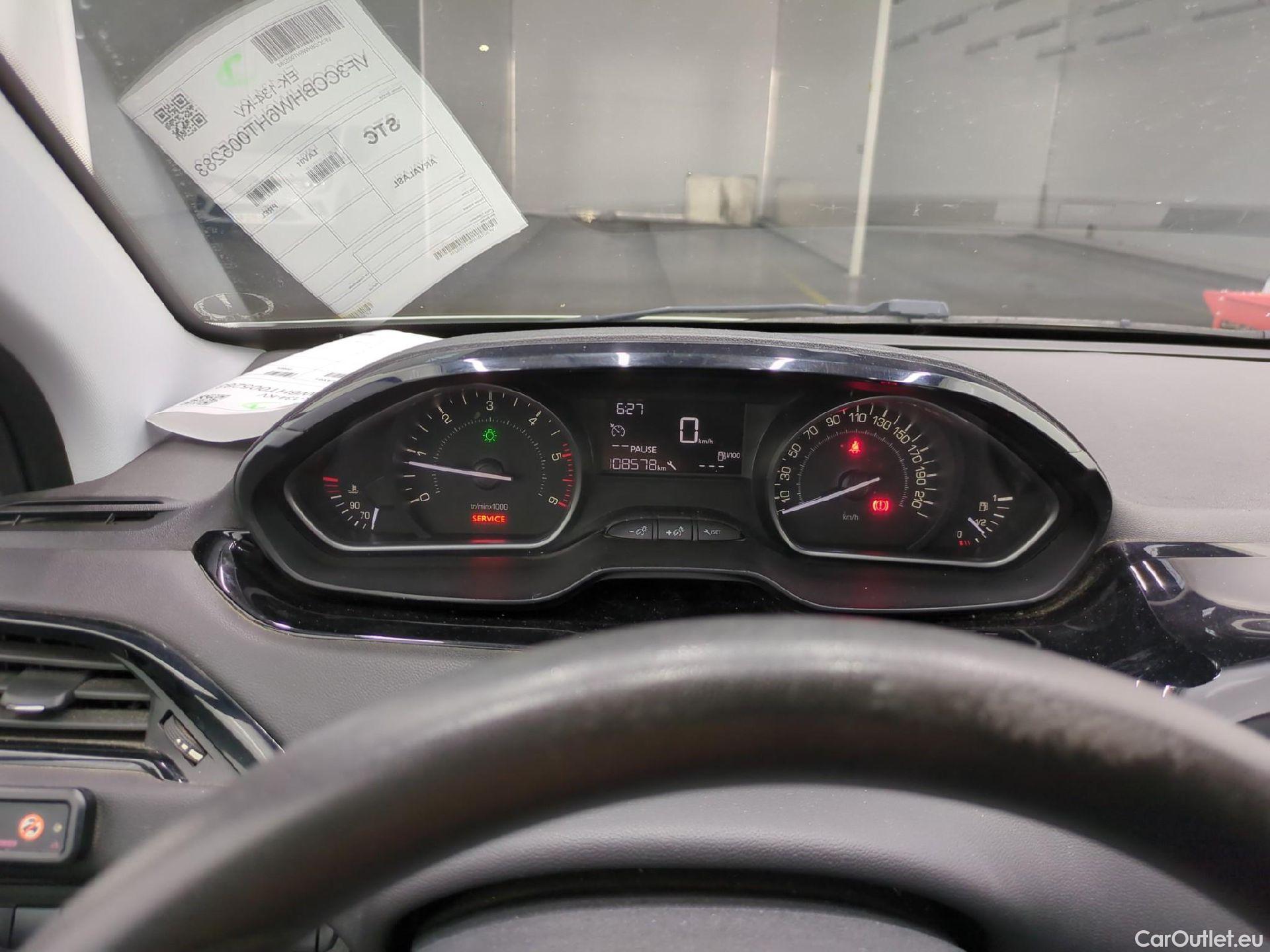  Peugeot  208  Affaire Premium 1.6 HDi 75CV BVM5 E6 #12