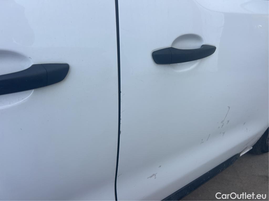  Peugeot  Expert PEUGEOT  / 2016 / 4P / furgón Furgón Premium 2.0 BlueHDi 120 Standard #23