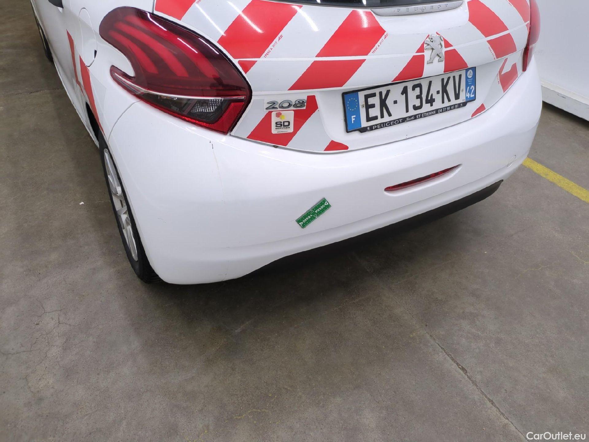  Peugeot  208  Affaire Premium 1.6 HDi 75CV BVM5 E6 #85
