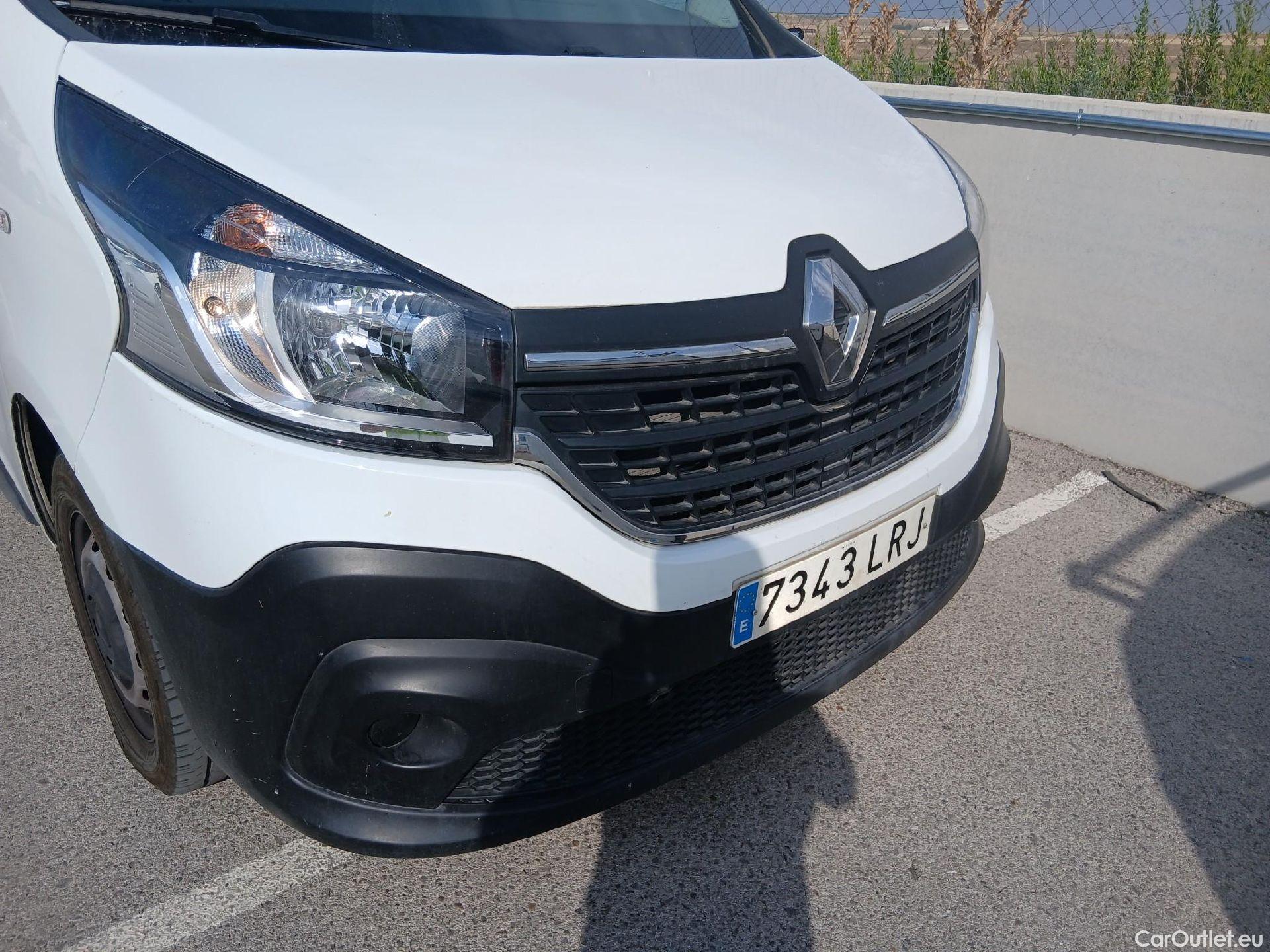  Renault  Trafic RENAULT  / 2019 / 4P / furgón Doble Cabina 27 L1 Energy BluedCi 88 kW #5