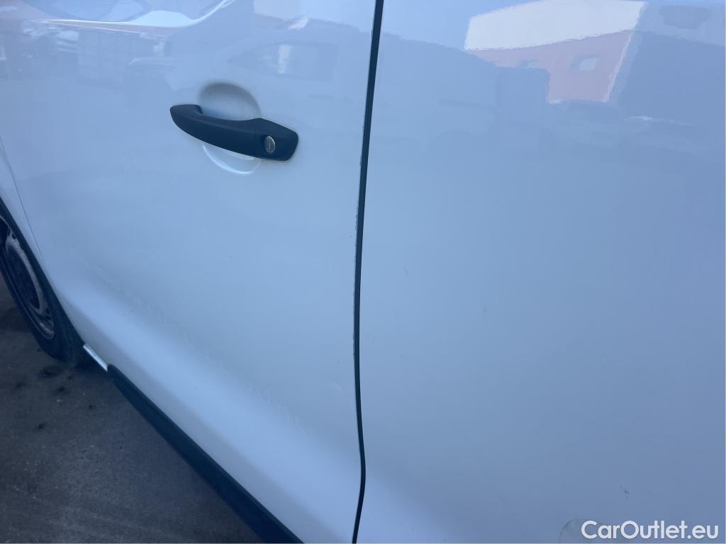  Peugeot  Expert PEUGEOT  / 2016 / 4P / furgón Furgón Premium 2.0 BlueHDi 120 Standard #20
