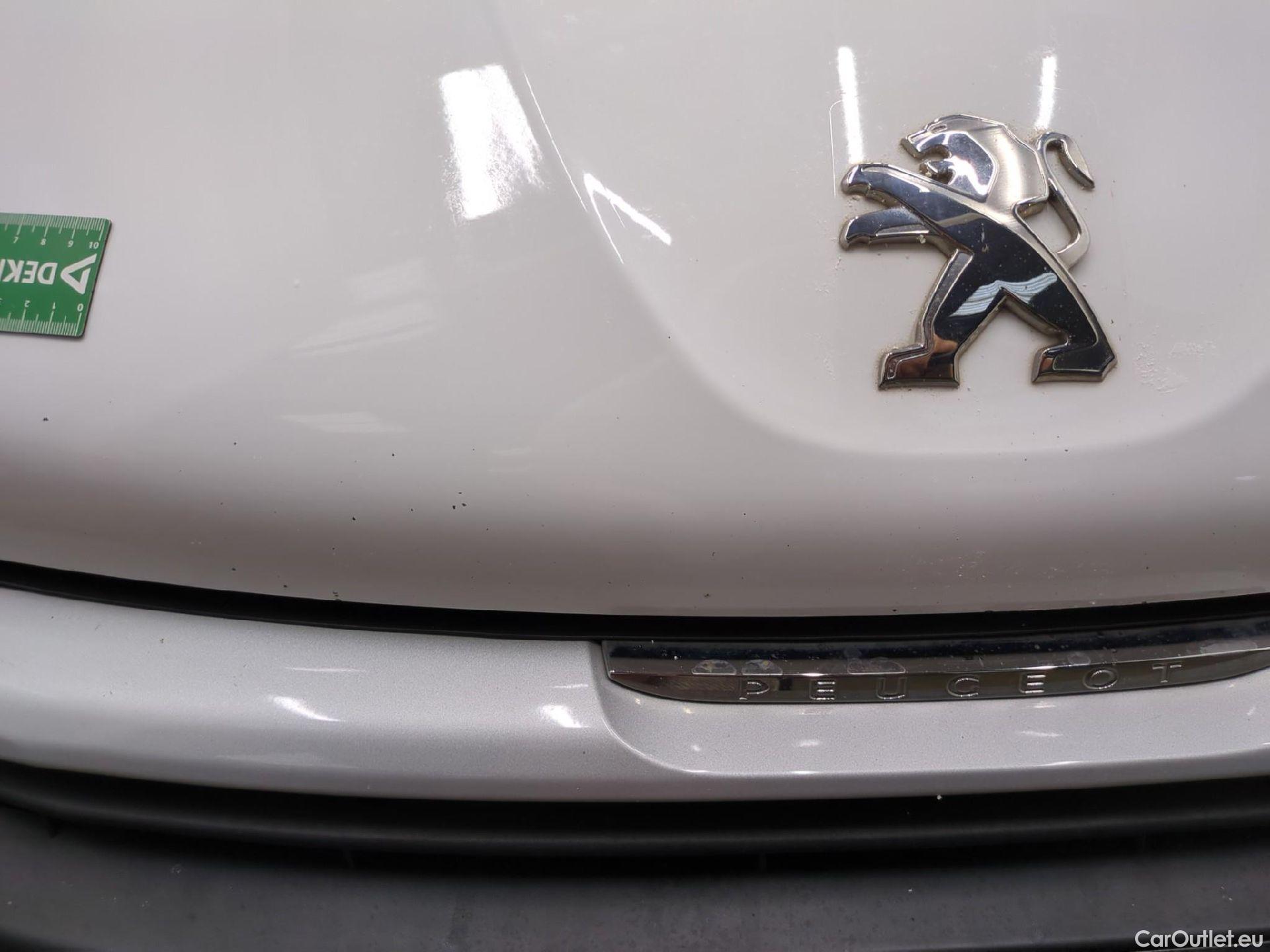  Peugeot  208  Affaire Premium 1.6 HDi 75CV BVM5 E6 #62