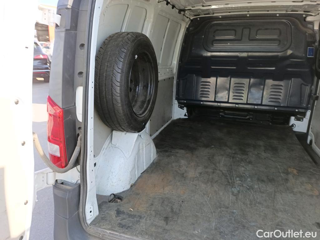  Mercedes  Vito MERCEDES-BENZ  / 2014 / 4P / furgón 114CDI TD 100kW furgón Pro compacta #10
