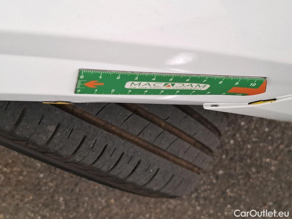  Peugeot  208  Active 1.2 PureTech 100CV BVM6 E6d #10