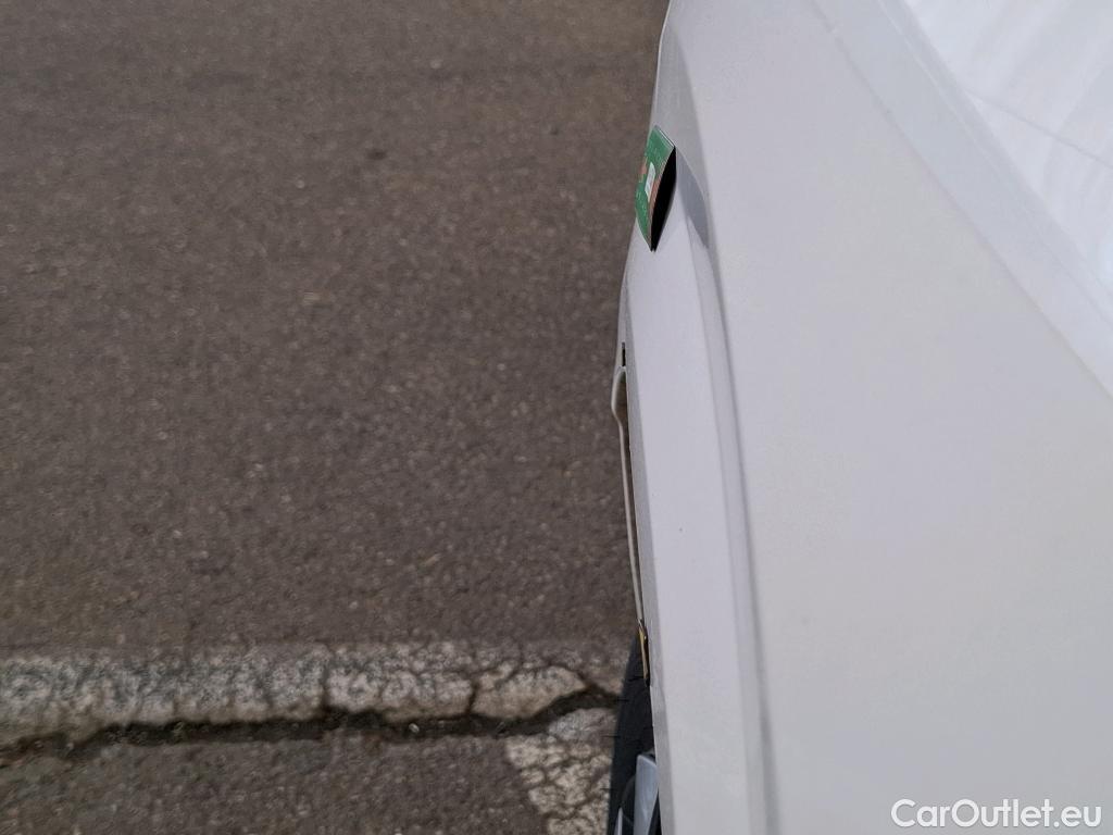  Peugeot  208  Active 1.2 PureTech 100CV BVM6 E6d #16