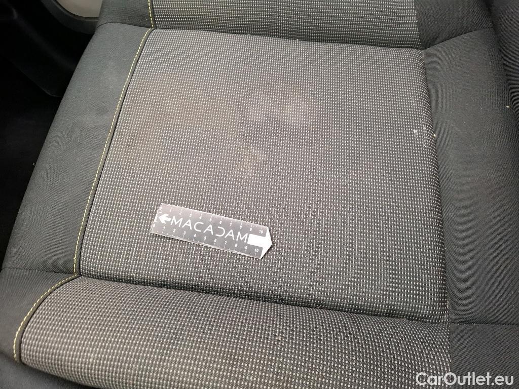  Citroen  C3  Plus 1.2 PureTech 80CV BVM5 6E #8