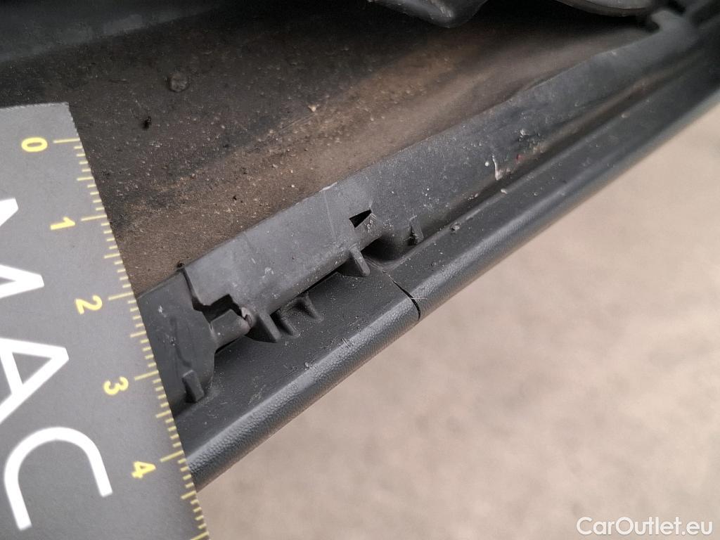  Citroen  C5 Aircross CITROEN  / 2022 / 5P / SUV Hybride rechargeable 225 e-EAT8 Feel #4