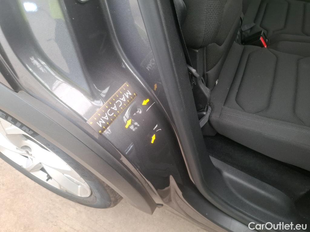  Citroen  C5 Aircross CITROEN  / 2022 / 5P / SUV Hybride rechargeable 225 e-EAT8 Feel #11