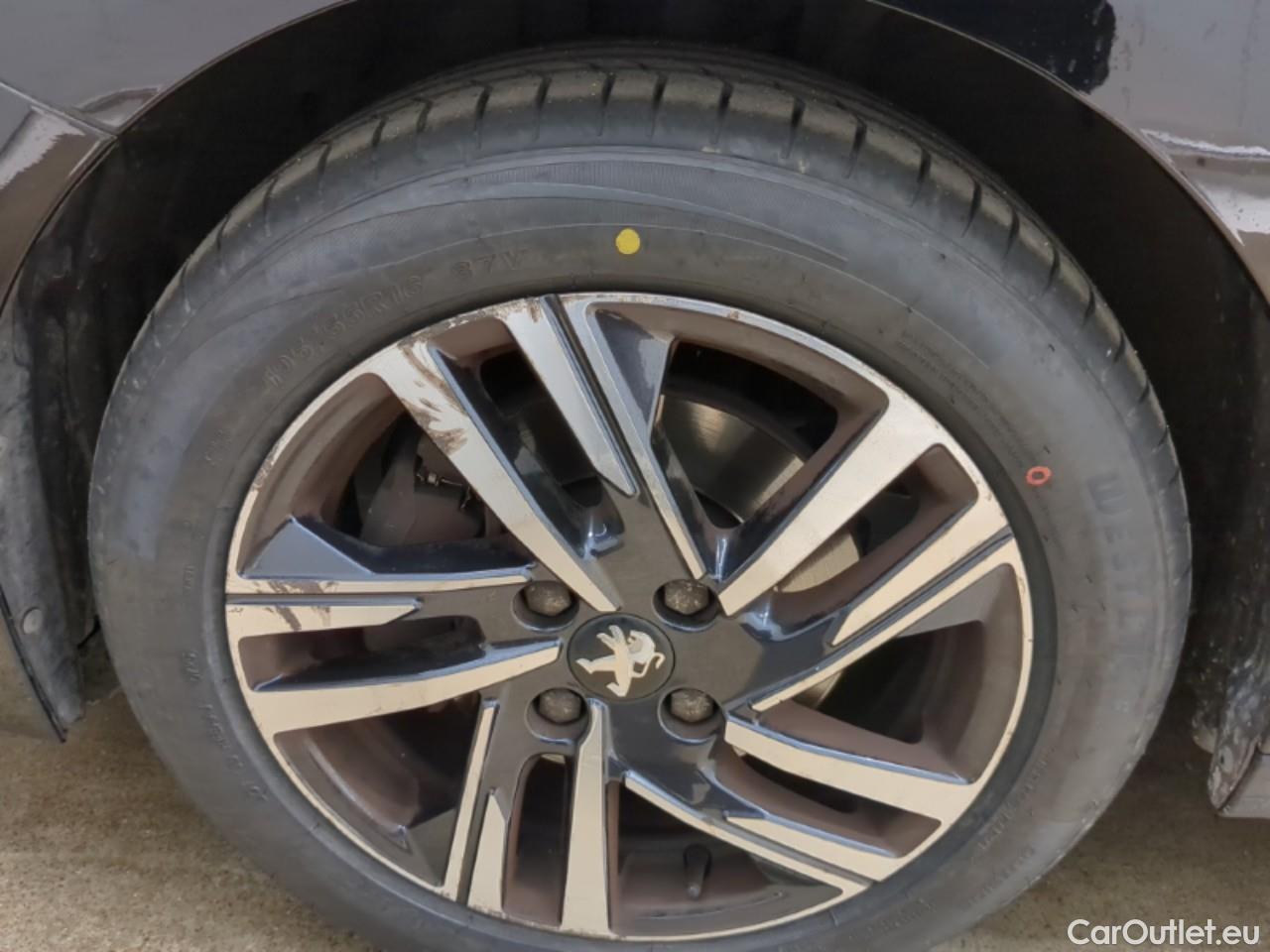  Peugeot  208  Allure 1.2 PureTech 100CV BVM6 E6d #6