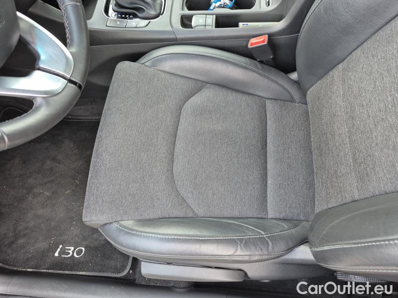  Hyundai  i30  (PD)(01.2017  ->)  kom.1.5T-GDI Style AT 5d #5