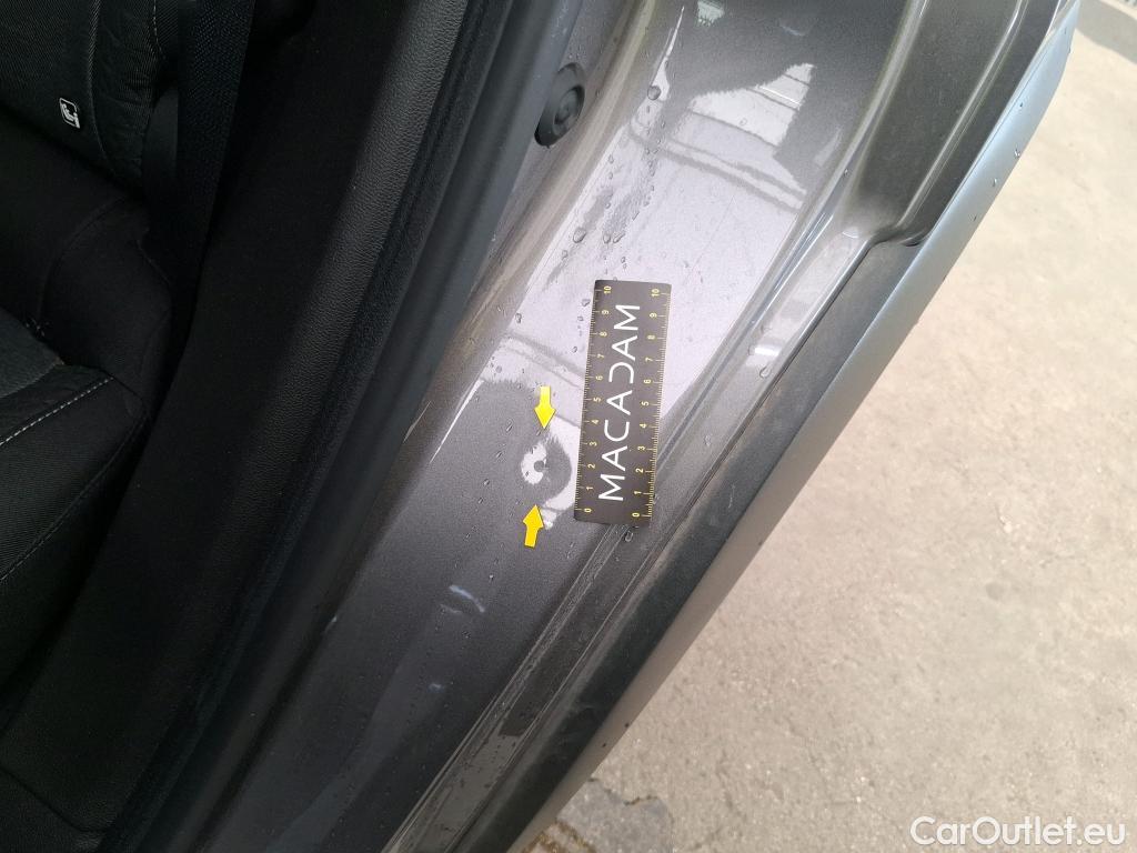  Renault  Captur RENAULT  / 2019 / 5P / SUV evolution E-Tech hybride 145 #2