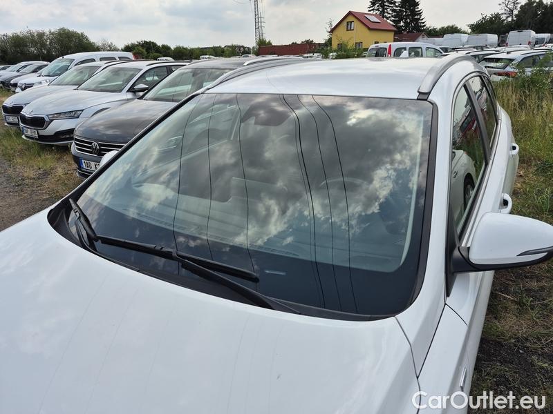  Hyundai  i30  (PD)(01.2017  ->)  kom.1.5T-GDI Style AT 5d #1