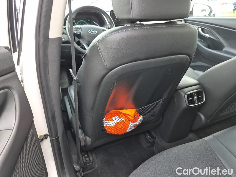 Hyundai  i30  (PD)(01.2017  ->)  kom.1.5T-GDI Style AT 5d #12