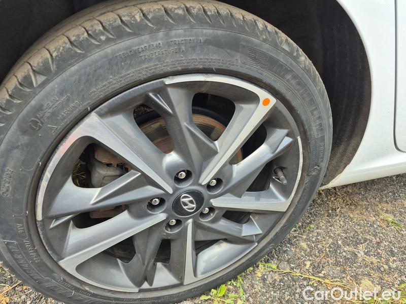  Hyundai  i30  (PD)(01.2017  ->)  kom.1.5T-GDI Style AT 5d #19