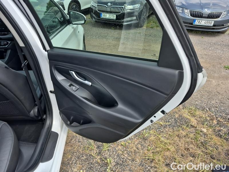  Hyundai  i30  (PD)(01.2017  ->)  kom.1.5T-GDI Style AT 5d #20