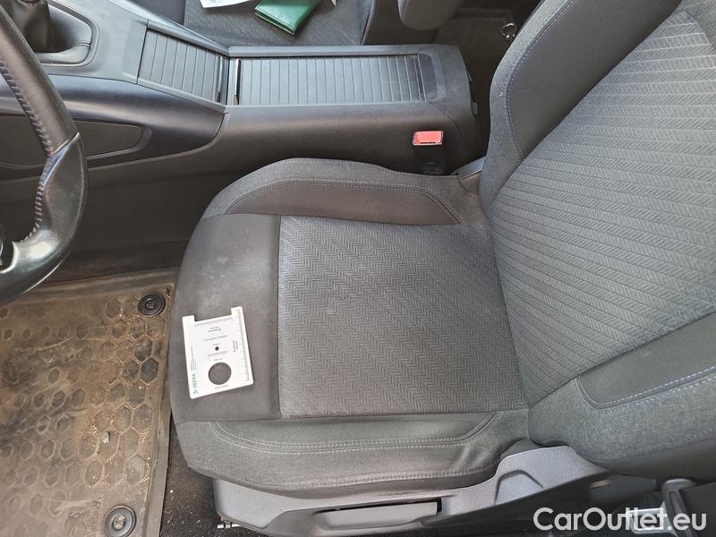  Peugeot  RIFTER   (06.2018->)  1.5BHDi 130 Allure #9