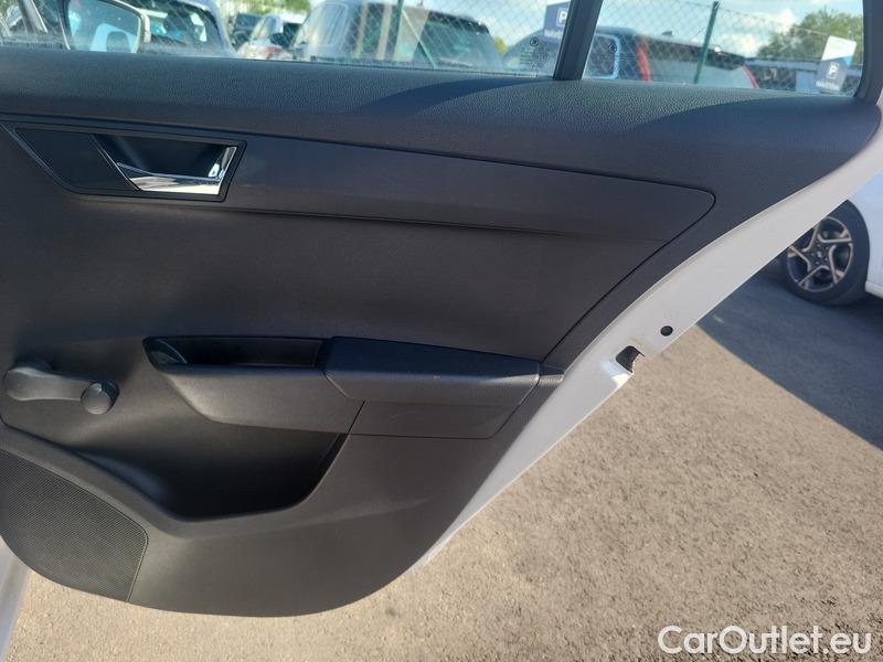  Skoda  Fabia  Combi (2015)  Com.1.0TSI 70 Ambition #19