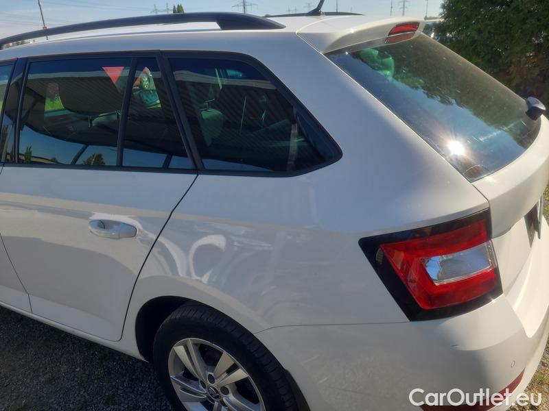  Skoda  Fabia  Combi (2015) Com.1.0TSI 70 Ambition 5d #24