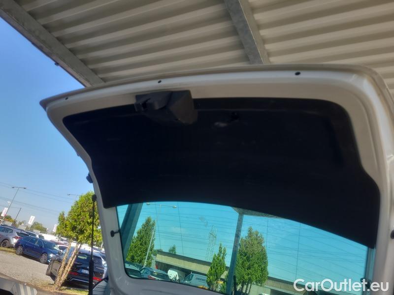  Skoda  Fabia  Combi (2015) Com.1.0TSI 70 Ambition 5d #19
