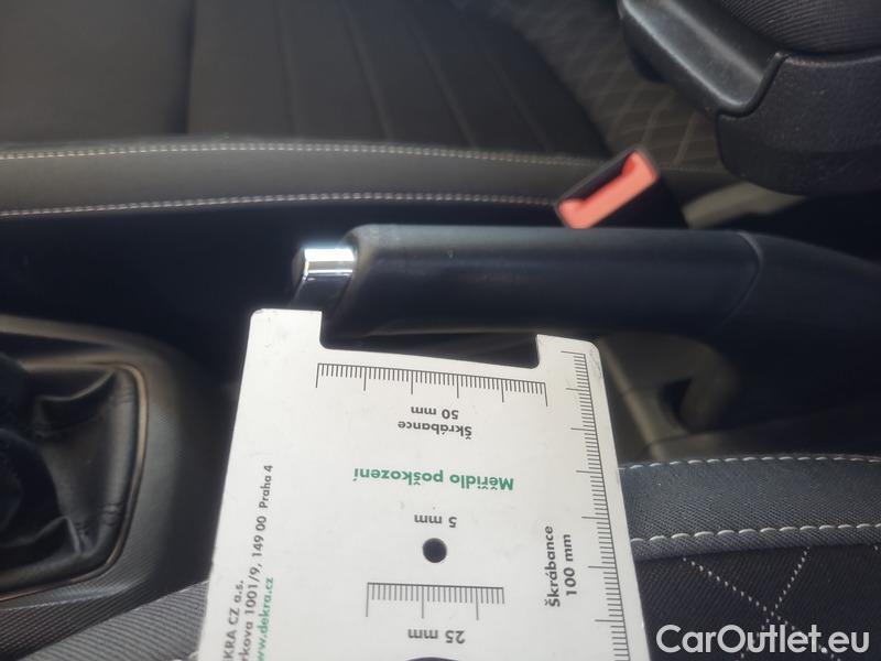  Skoda  Fabia  Combi (2015) Com.1.0TSI 70 Ambition 5d #8