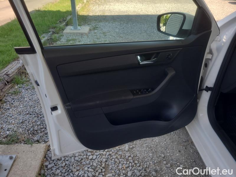 Skoda  Fabia  Combi (2015) Com.1.0TSI 70 Ambition 5d #13